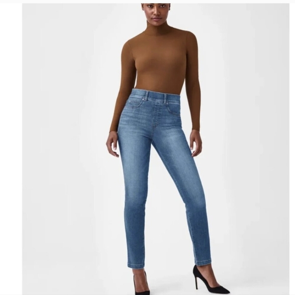 Spanx Denim Vintage Wash Skinny Jeans Tummy Control XS - Picture 1 of 9